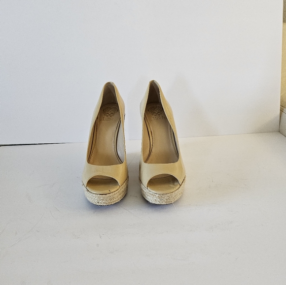 Vince Camuto Beige Wedge. - Picture 2 of 6